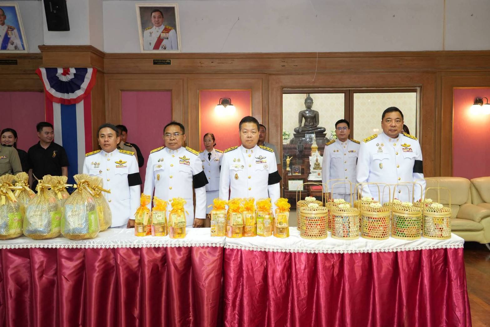 กองวิชาการและพัฒนานวัตกรรมราชทัณฑ์เข้าร่วมกิจกรรมทำบุญตักบาตรทักษิณานุปทาน (ปัณรสมวาร) อุทิศถวายเป็นพระกุศลแด่สมเด็จพระเจ้าลูกเธอ เจ้าฟ้าพัชรกิติยาภา นเรนทิราเทพยวดี กรมหลวงราชสาริณีสิริพัชร มหาวัชรราชธิดา 97503 0