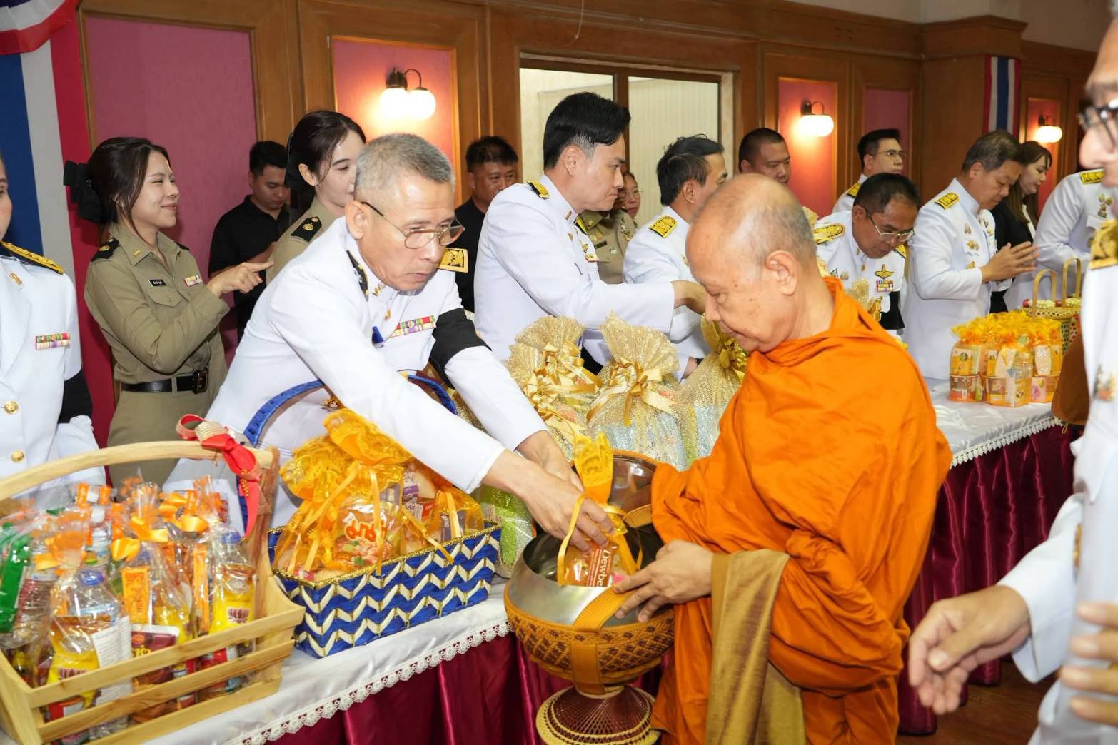 กองวิชาการและพัฒนานวัตกรรมราชทัณฑ์เข้าร่วมกิจกรรมทำบุญตักบาตรทักษิณานุปทาน (ปัณรสมวาร) อุทิศถวายเป็นพระกุศลแด่สมเด็จพระเจ้าลูกเธอ เจ้าฟ้าพัชรกิติยาภา นเรนทิราเทพยวดี กรมหลวงราชสาริณีสิริพัชร มหาวัชรราชธิดา 97517 0