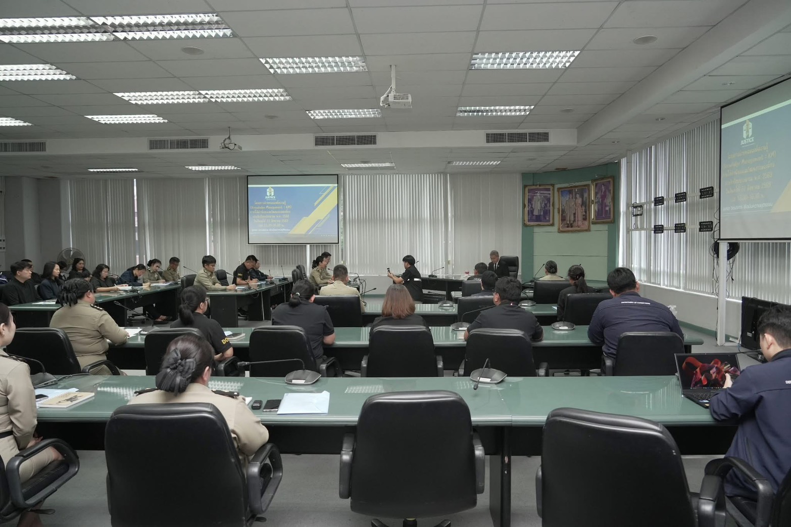 กองวิชาการและพัฒนานวัตกรรมราชทัณฑ์เข้าร่วมโครงการประชุมเชิงปฏิบัติการถ่ายทอดองค์ความรู้ (Knowledge Management : KM) ภายใต้ค่านิยมและวัฒนธรรมองค์กร Justice ประจำปีงบประมาณ พ.ศ. 2569 s 2015237 0