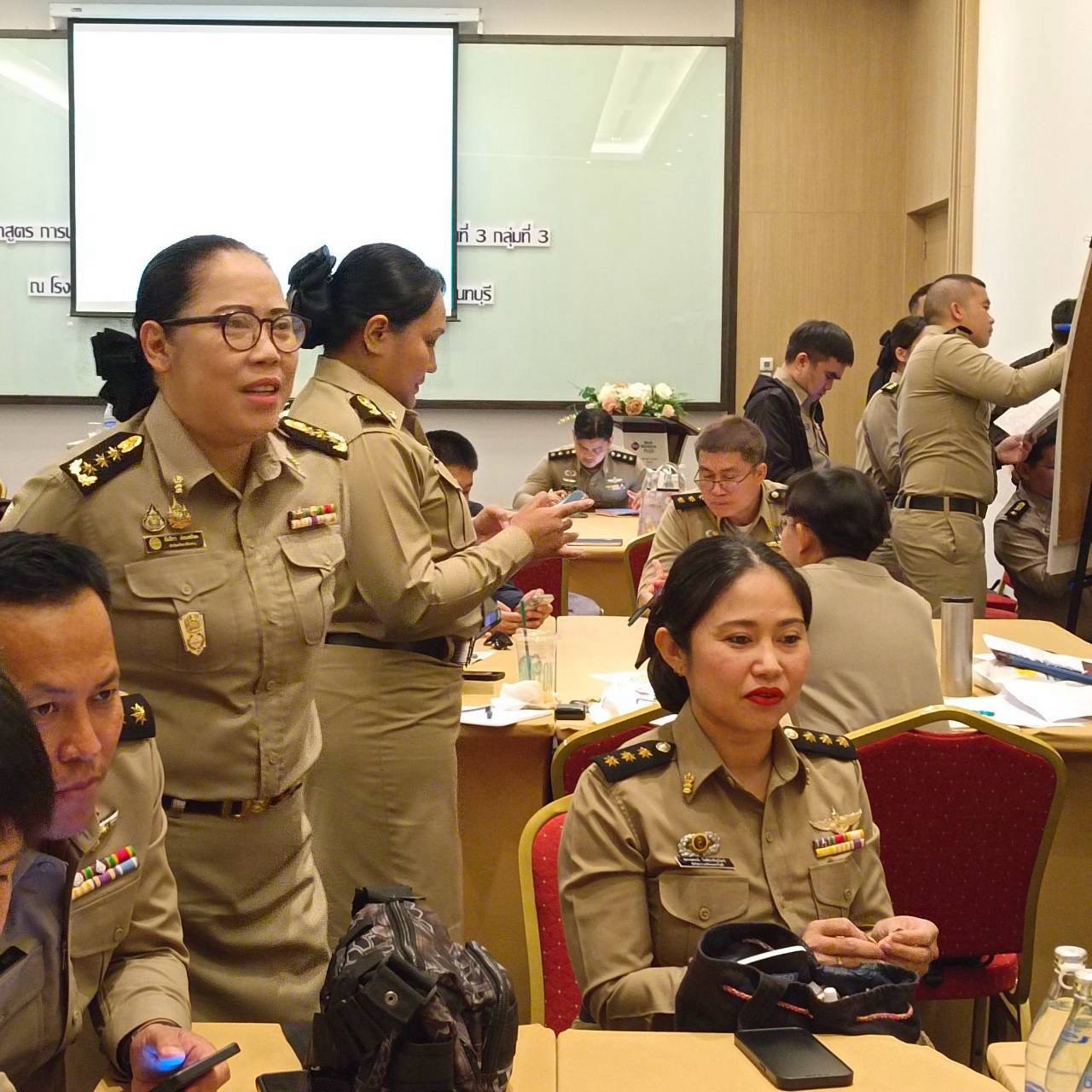 กองวิชาการและพัฒนานวัตกรรมราชทัณฑ์ร่วมเป็นวิทยากรบรรยายถ่ายทอดความรู้ในหัวข้อวิชา "การวิเคราะห์การนำแนวทางในการปฏิบัติต่อผู้ต้องขังตามมาตรฐานสากลในมุมมอง ของผู้ปฏิบัติงานไปสู่การปฏิบัติในเรือนจำและทัณฑสถาน" s 2015290 0